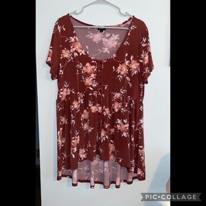 Torrid Red Floral High Low Top Size 1X